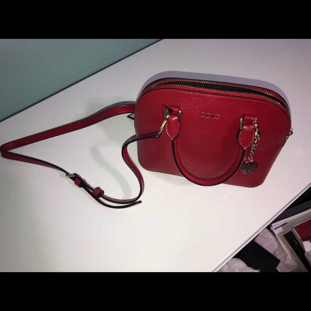 DKNY
Bryant Dome Satchel - Picture 9 of 11